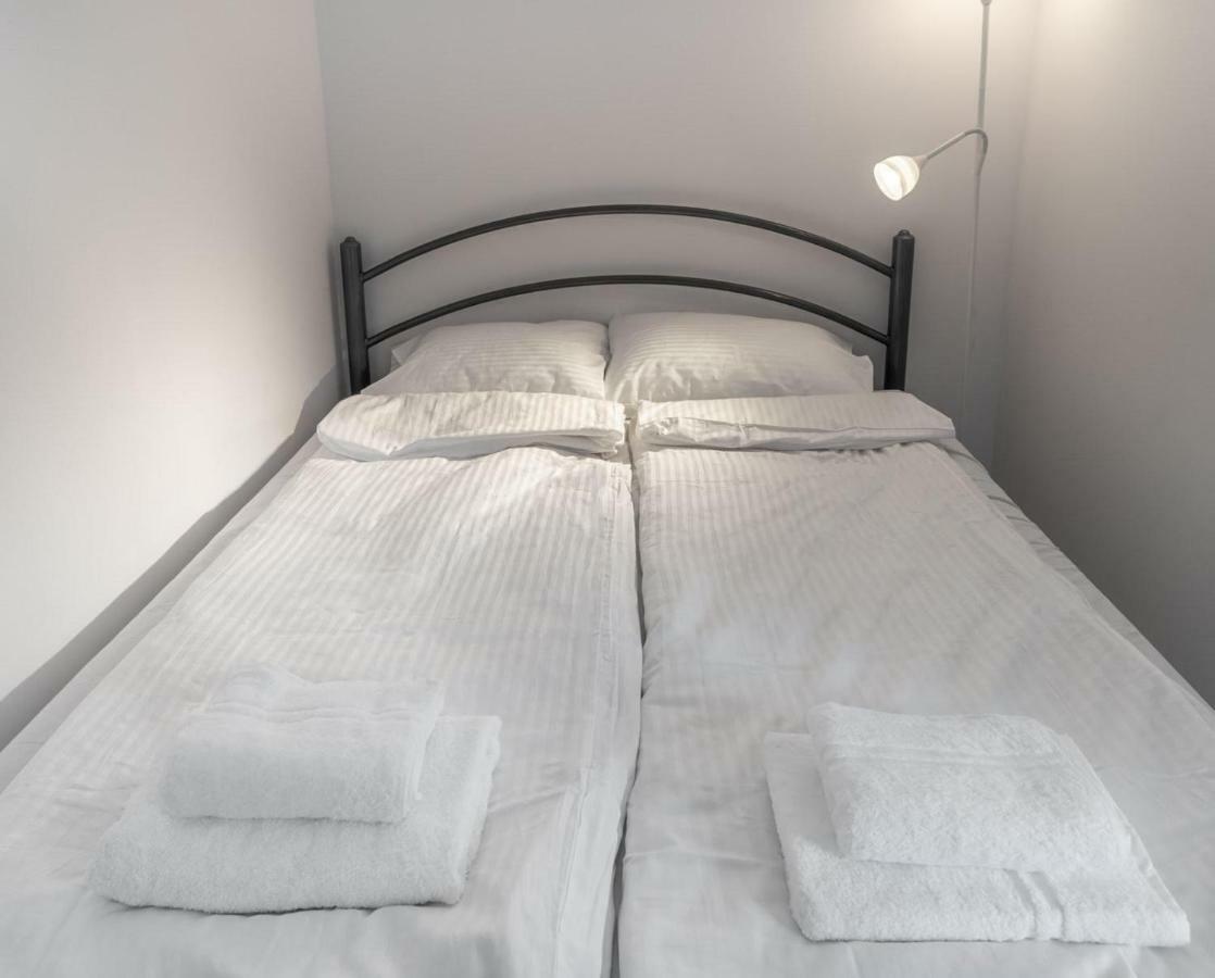 Apartament Szarych Szeregow 46A/1 Katowice Exteriör bild